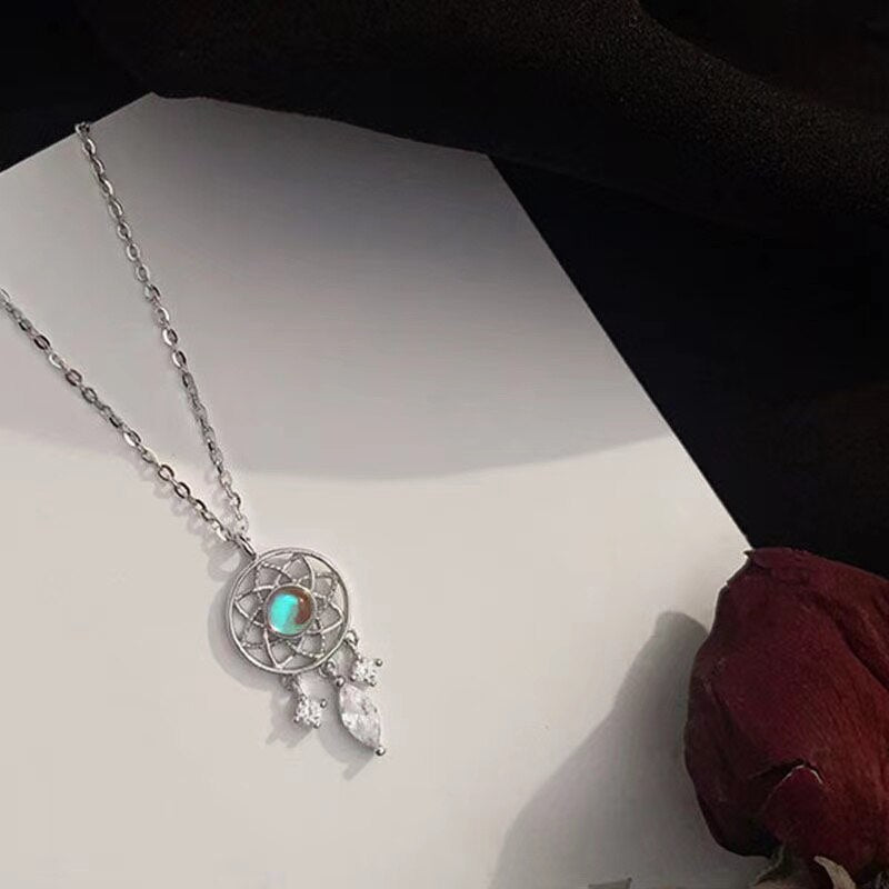 DREAM CATCHER NECKLACE