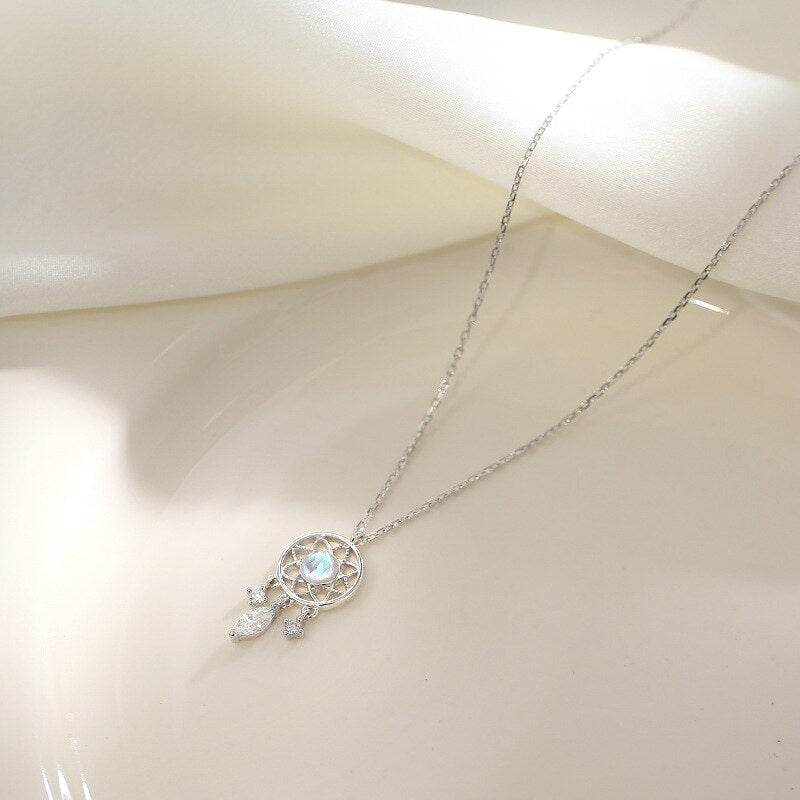 DREAM CATCHER NECKLACE
